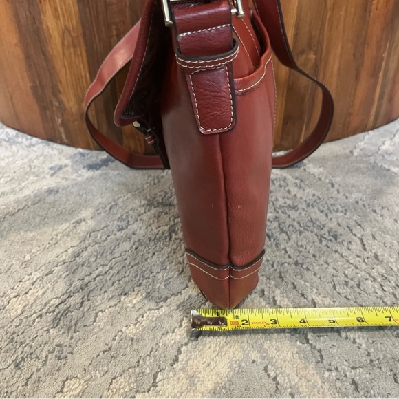 VTG BELLE ROSE LEATHER 2-SECTION FLAP CROSSBODY SHOULDER BAG Red - Picture 3 of 12